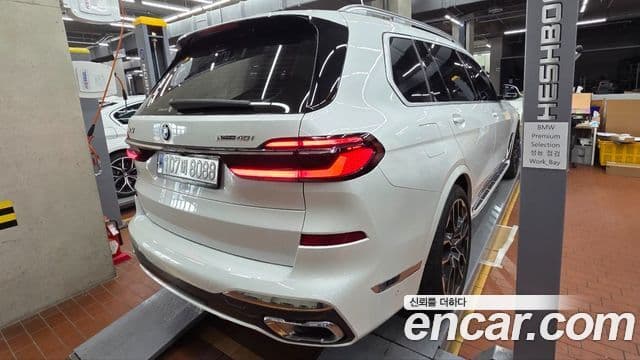 BMW X7 (G07) xDrive 40i M Sport 6인승, 2025 2