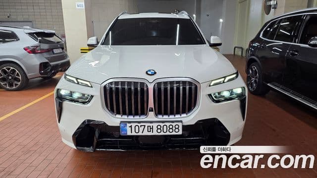 BMW X7 (G07) xDrive 40i M Sport 6인승, 2025 3