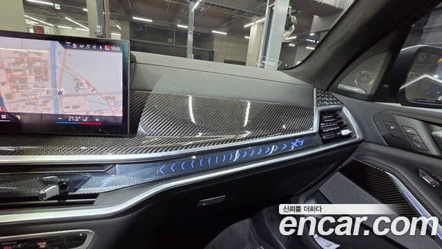 BMW X7 (G07) xDrive 40i M Sport 6인승, 2025 7