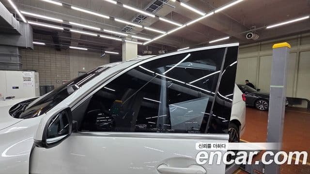 BMW X7 (G07) xDrive 40i M Sport 6인승, 2025 13