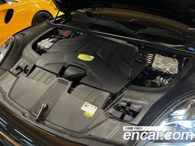 Porsche Cayenne (PO536) 3.0 купе Platinum Edition, 2023 9