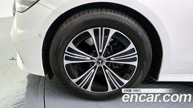 Mercedes-Benz E-класс W214 Avantgarde, 2024 все фото
