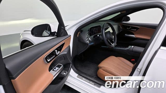 Mercedes-Benz E-класс W214 Avantgarde, 2024 11