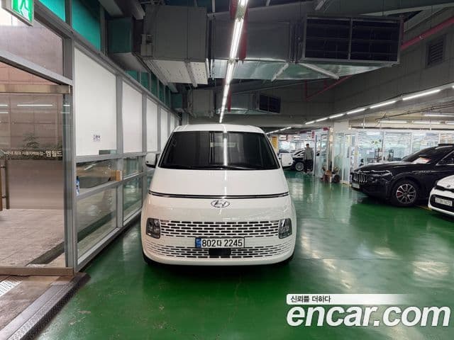 Hyundai Staria Modern, 2023 2