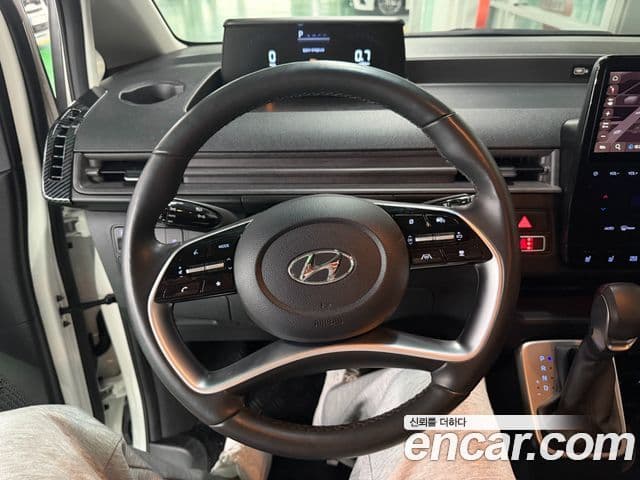 Hyundai Staria Modern, 2023 12