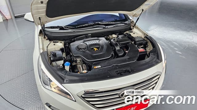 Hyundai LF Sonata 2.0 Smart, 2015 6