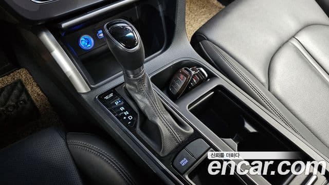 Hyundai LF Sonata 2.0 Smart, 2015 9