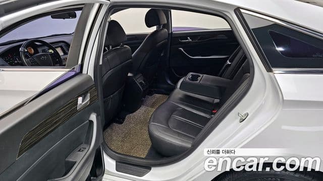 Hyundai LF Sonata 2.0 Smart, 2015 11