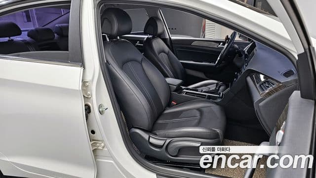 Hyundai LF Sonata 2.0 Smart, 2015 12