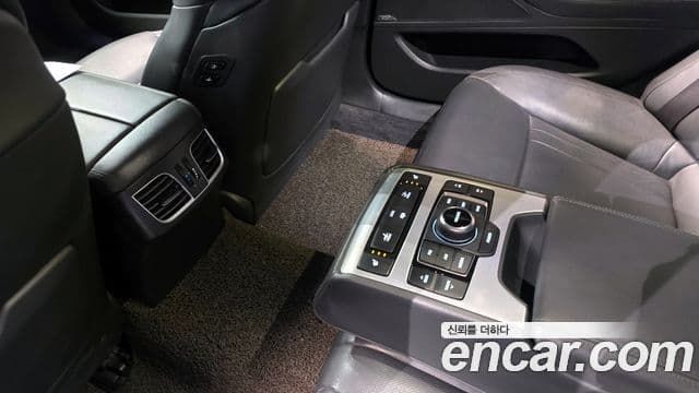 Genesis G80 Premium Luxury, 2019 19