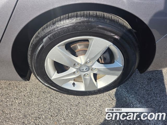 Hyundai Avante MD Premier, 2012 15