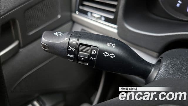 Hyundai Avante AD 1.6 GDI Value Plus, 2018 17