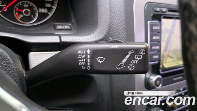 Volkswagen 시로코 2.0 TDI R-Line, 2012 16