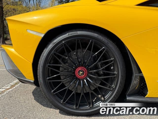 Lamborghini 아벤타도르 S LP740-4, 2018 10