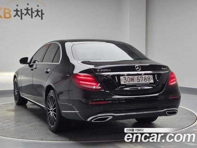 Mercedes-Benz E-класс W213 Exclusive, 2018 3