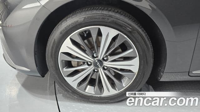 Kia K8 Noblesse, 2022 все фото