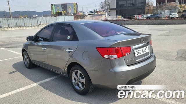 Kia Forte 1.6 CVVT Si, 2010 2
