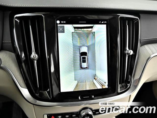 Volvo V60 Cross Country 2세대 B5 Ultimate AWD, 2023 14