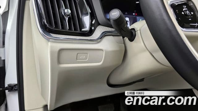 Volvo V60 Cross Country 2세대 B5 Ultimate AWD, 2023 17