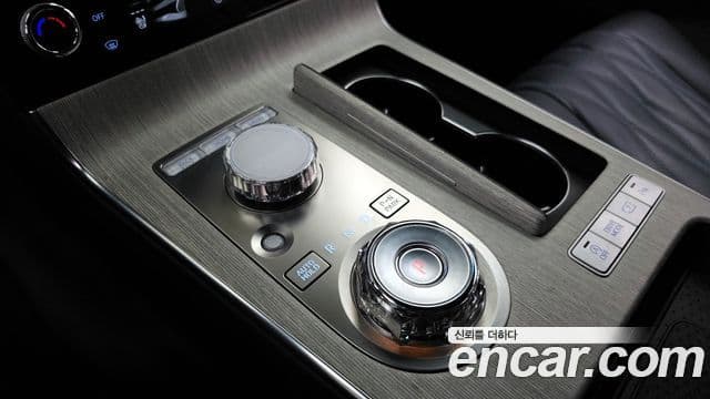 Genesis G80 (RG3) бензин 2.5 турбо 2WD, 2025 9