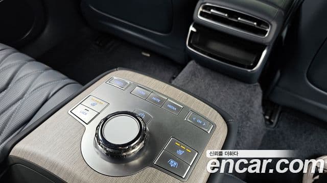 Genesis G80 (RG3) бензин 2.5 турбо 2WD, 2025 19