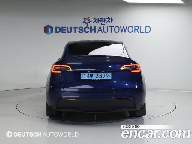 Tesla модель Y Standard Range RWD, 2021 4