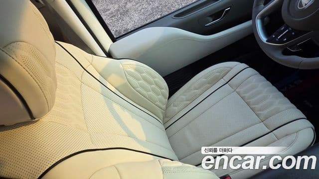 Hyundai Staria Prestige Camper 4인승, 2025 9