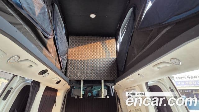 Hyundai Staria Prestige Camper 4인승, 2025 12