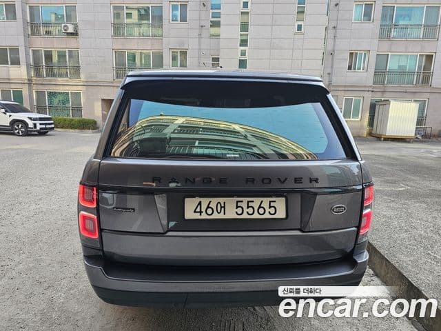 Land Rover Range Rover 4세대 4.4 SDV8 Vogue SE дизель, 2015 4