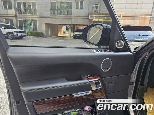 Land Rover Range Rover 4세대 4.4 SDV8 Vogue SE дизель, 2015 7