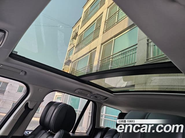 Land Rover Range Rover 4세대 4.4 SDV8 Vogue SE дизель, 2015 13