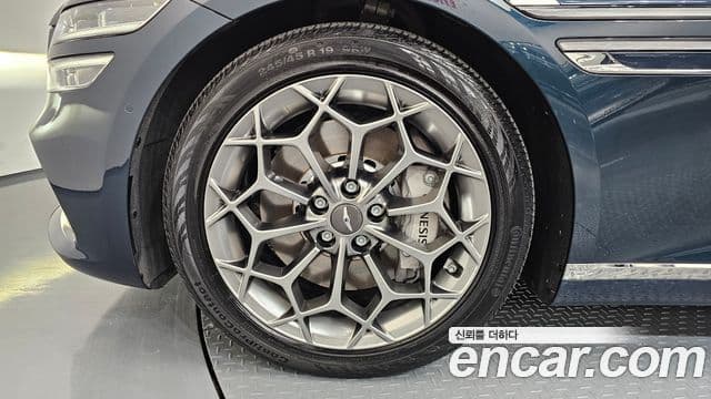 Genesis G80 (RG3) бензин 2.5 турбо AWD, 2022 все фото