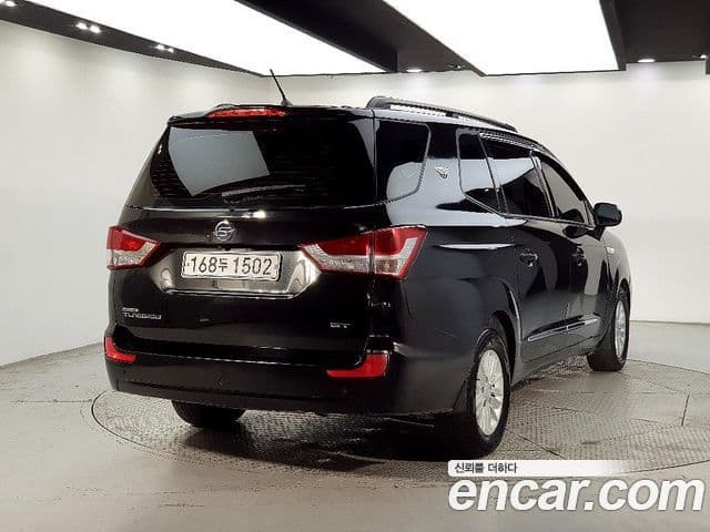 KG모빌리티(SsangYong) Korando 투리스모 2WD GT 11인승, 2014 4