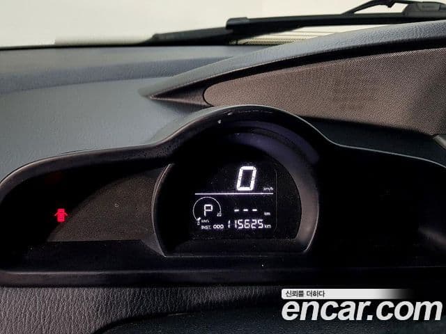 KG모빌리티(SsangYong) Korando 투리스모 2WD GT 11인승, 2014 7