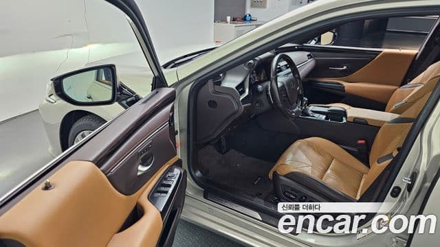 Lexus ES300h 7세대 Luxury Plus, 2019 11