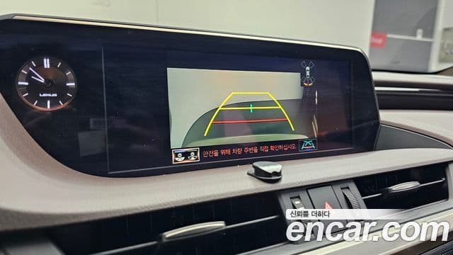 Lexus ES300h 7세대 Luxury Plus, 2019 14