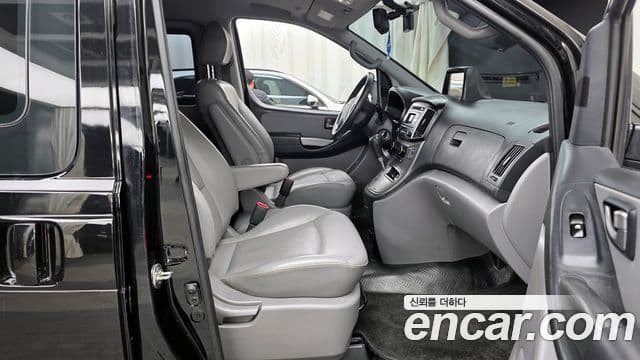 Hyundai The / новый New Grand Starex Modern, 2018 11