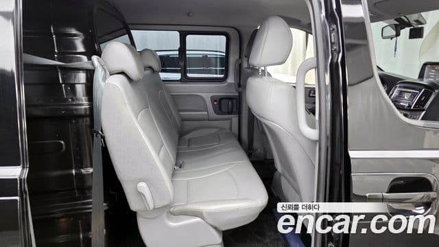 Hyundai The / новый New Grand Starex Modern, 2018 12