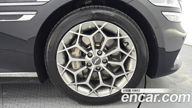 Genesis G80 (RG3) бензин 2.5 турбо AWD, 2022 все фото