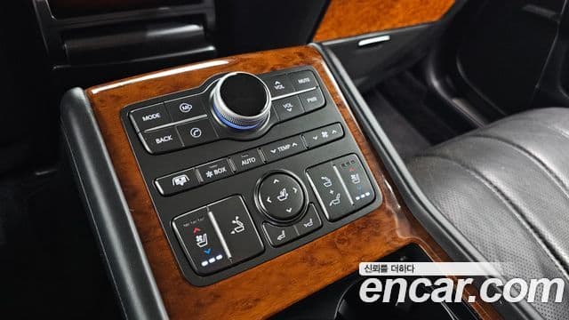 Hyundai Equus(новый кузов / новое поколение) Prestige VVIP팩, 2012 18