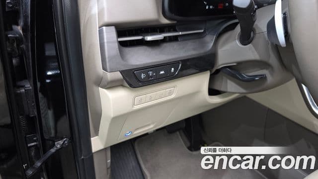 Kia Carnival 4세대 бензин 9인승 High Limousine(компания по спецнадстройкам), 2023 14
