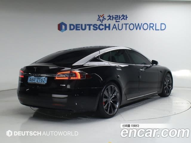 Tesla модель S, 2017 2