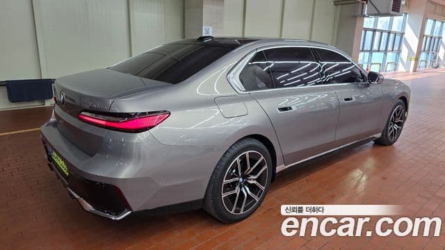 BMW 7시리즈 (G70) 740d xDrive M Sport, 2025 4