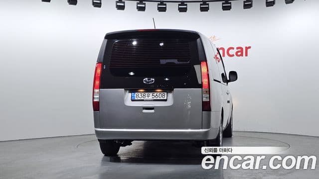 Hyundai Staria Modern, 2022 4