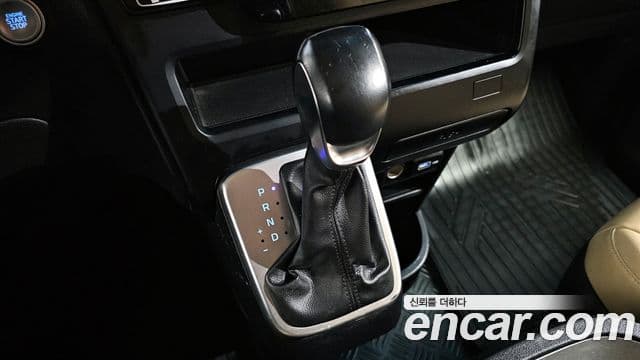 Hyundai Staria Modern, 2022 9