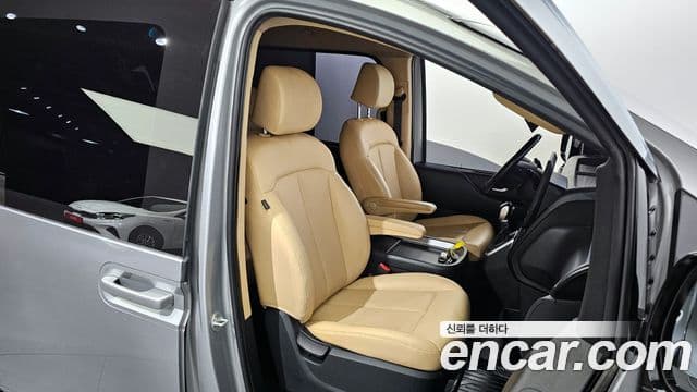 Hyundai Staria Modern, 2022 11