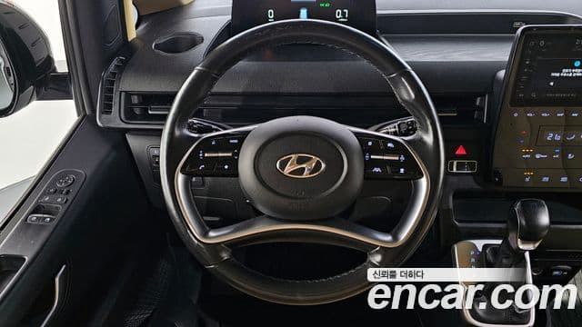 Hyundai Staria Modern, 2022 13