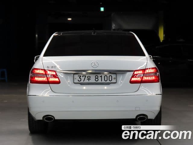 Mercedes-Benz E-класс W212 E300 Elegance, 2013 4