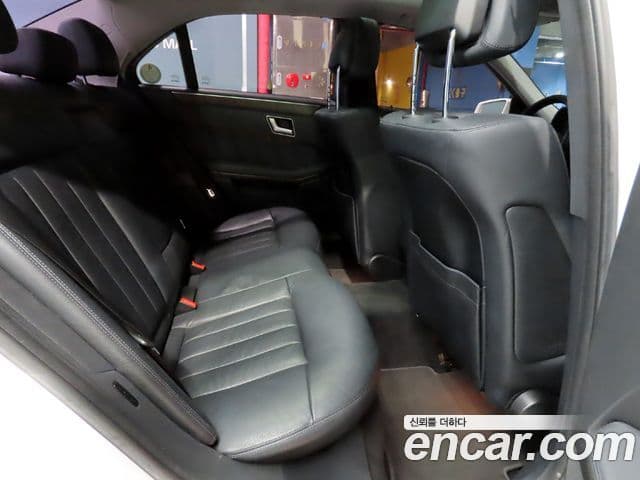 Mercedes-Benz E-класс W212 E300 Elegance, 2013 11