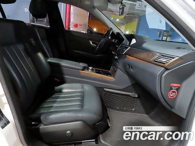 Mercedes-Benz E-класс W212 E300 Elegance, 2013 12